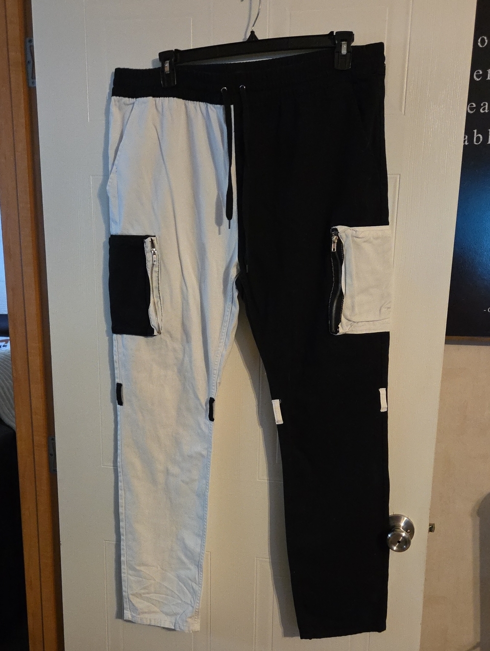 Hot Topic Women’s Two-Tone Black and White Cargo Pants